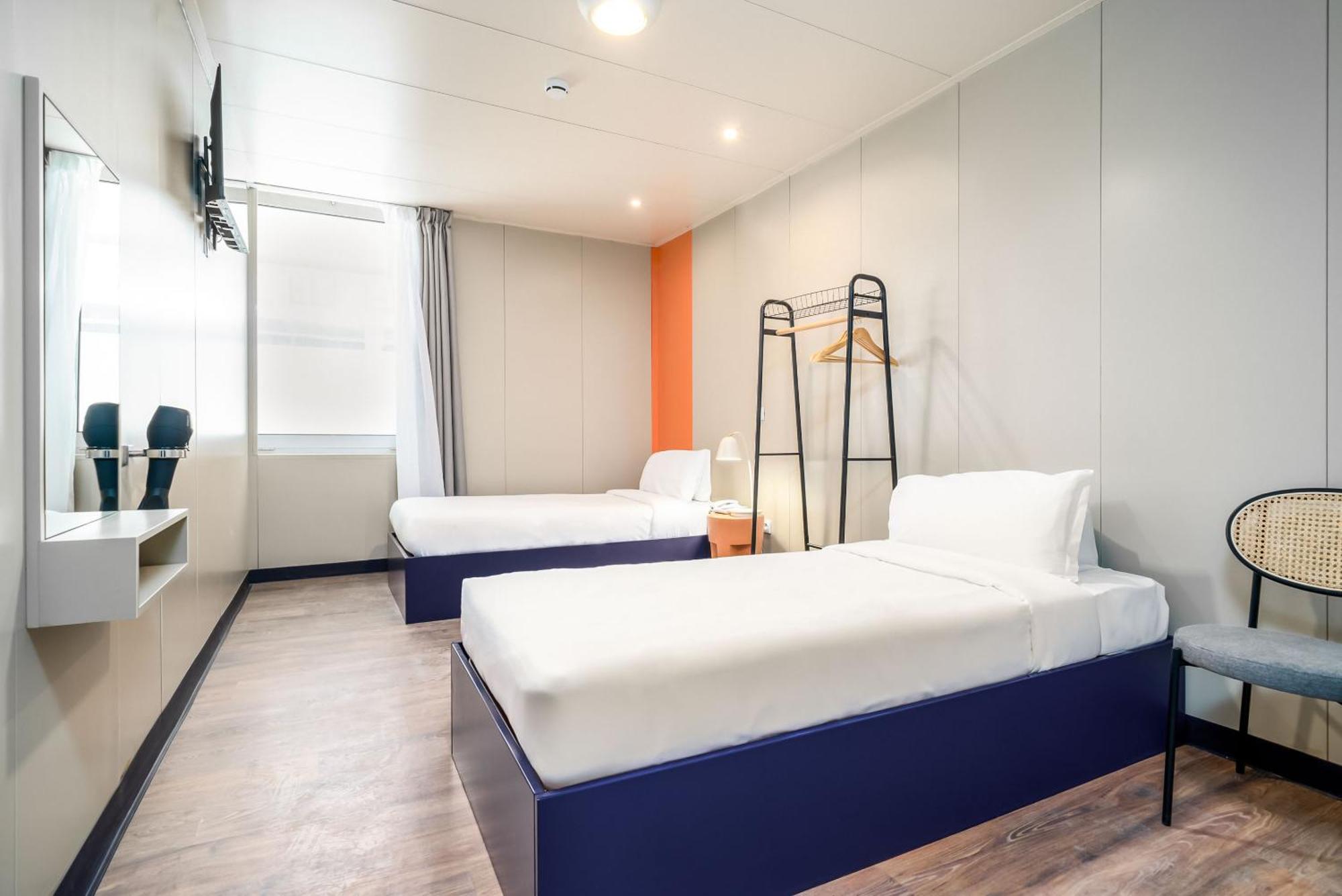 Quarto Comfort com 2 Camas de Solteiro